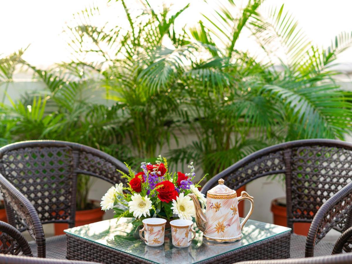 Hotel Signature Planet Indore Exterior foto